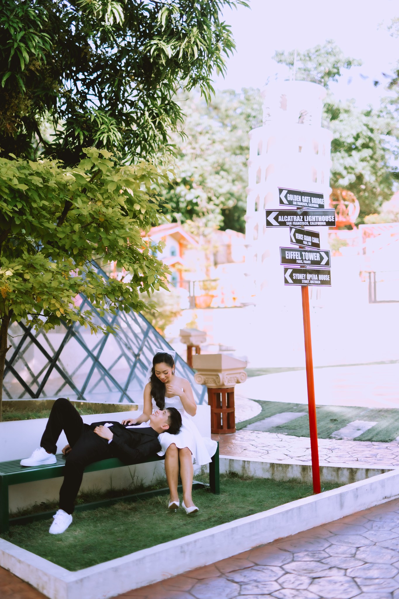 Paperson & Alyssa photo